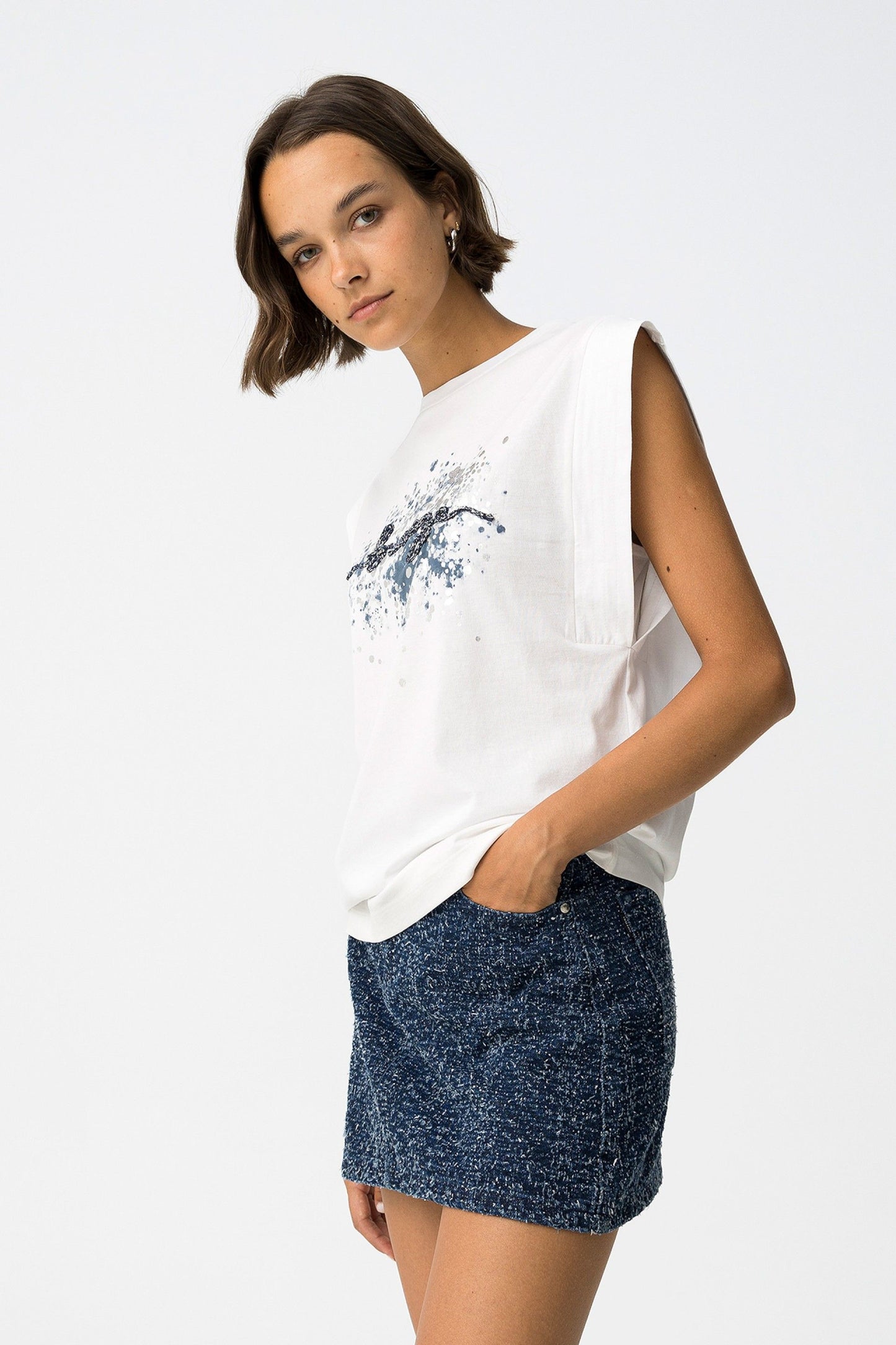 'Indigo' T-Shirt - White