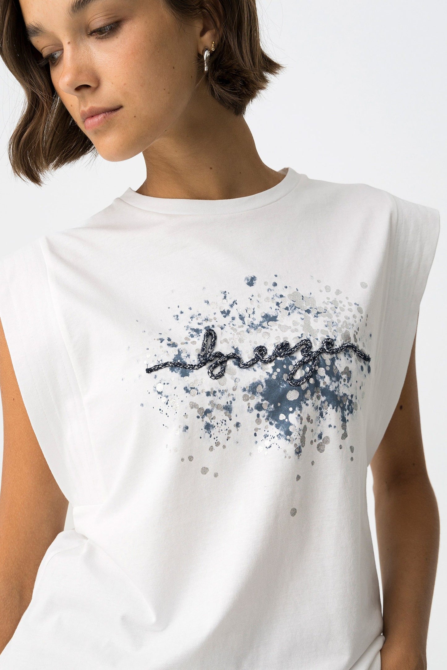 'Indigo' T-Shirt - White