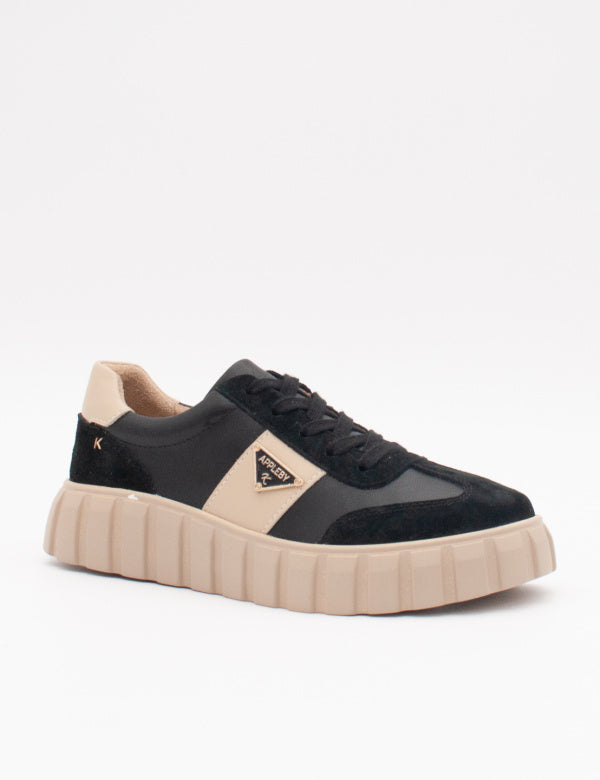 Kate Appleby ‘Severn’ Trainer - Schwarz