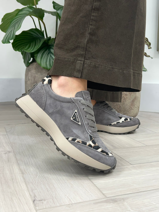 Kate Appleby ‘Berk’ Trainer - Pewter Leopard