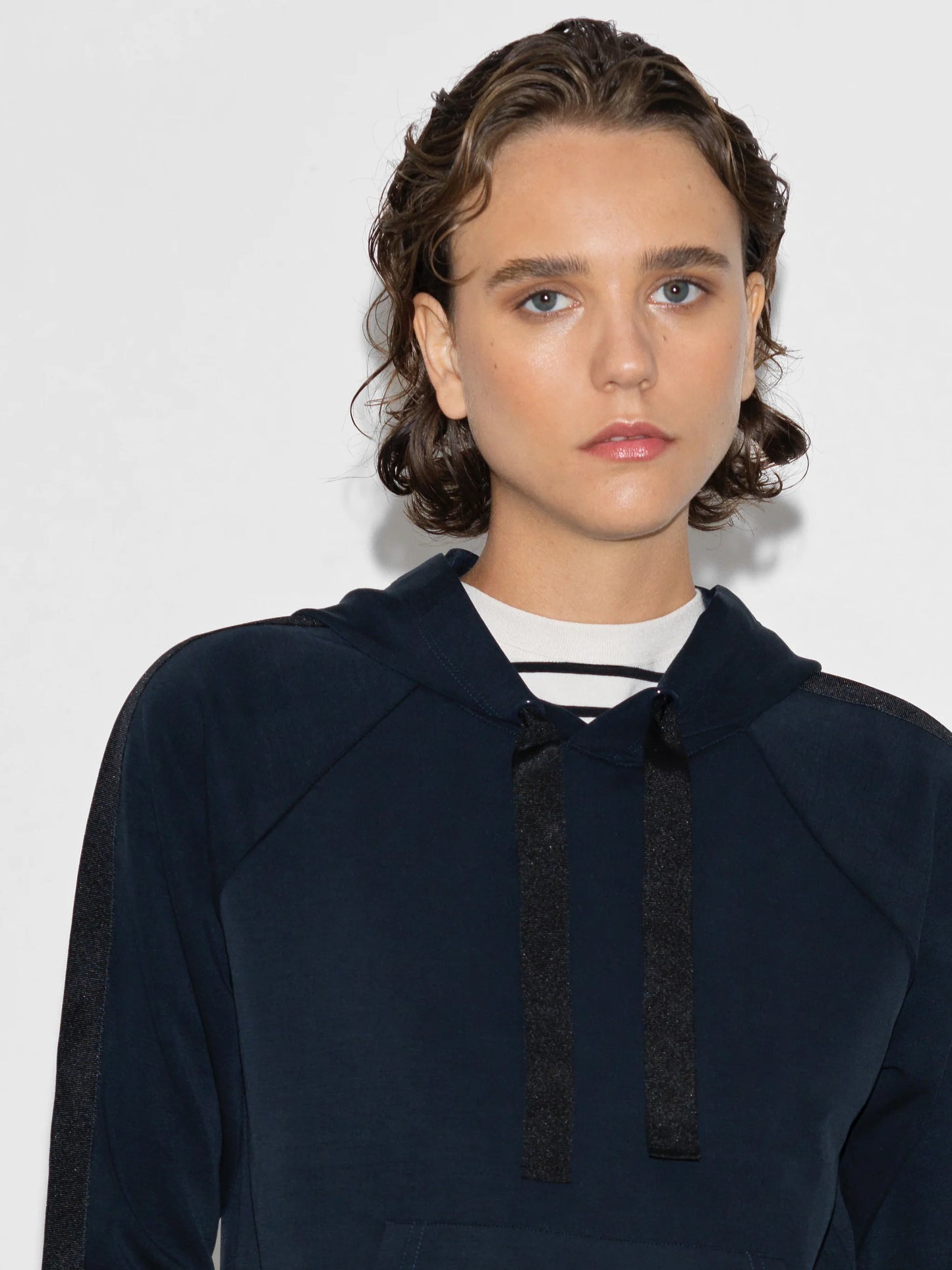 Wren Sleeve Trim Detail Hoodie - Navy/Black