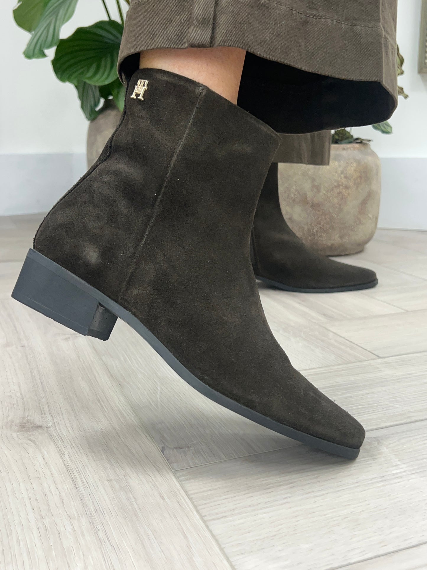 Tommy Hilfiger - Monogram Suede Ankle Cowboy Boots - Dark Coffee