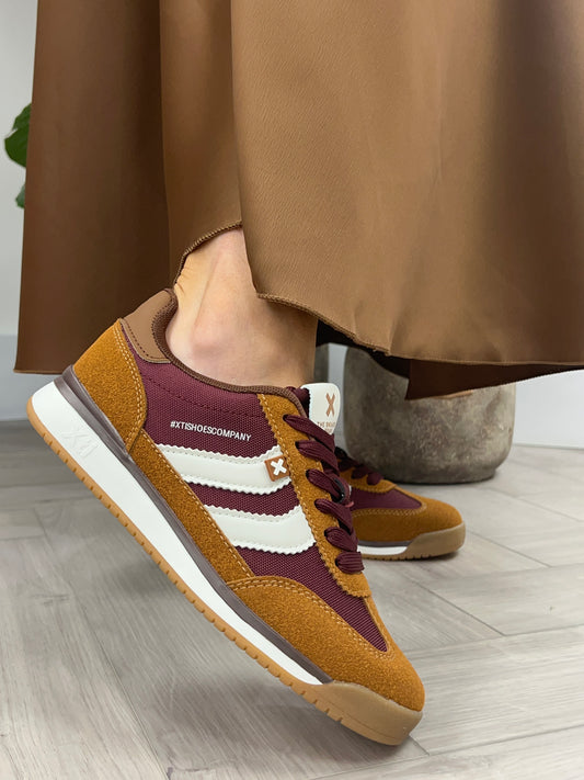 XTI 144587 Retro Sneaker - Camel