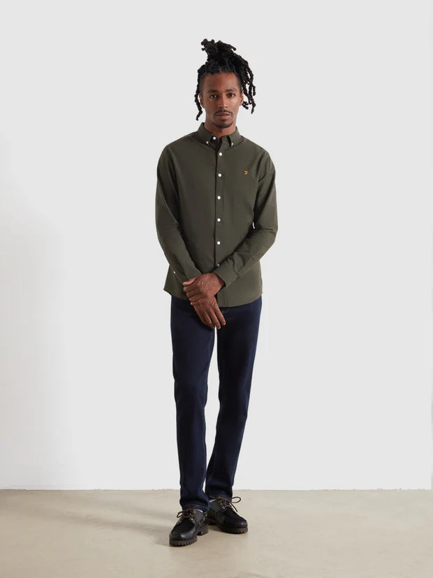 Brewer Slim Fit Organic Cotton Oxford Shirt In Evergreen