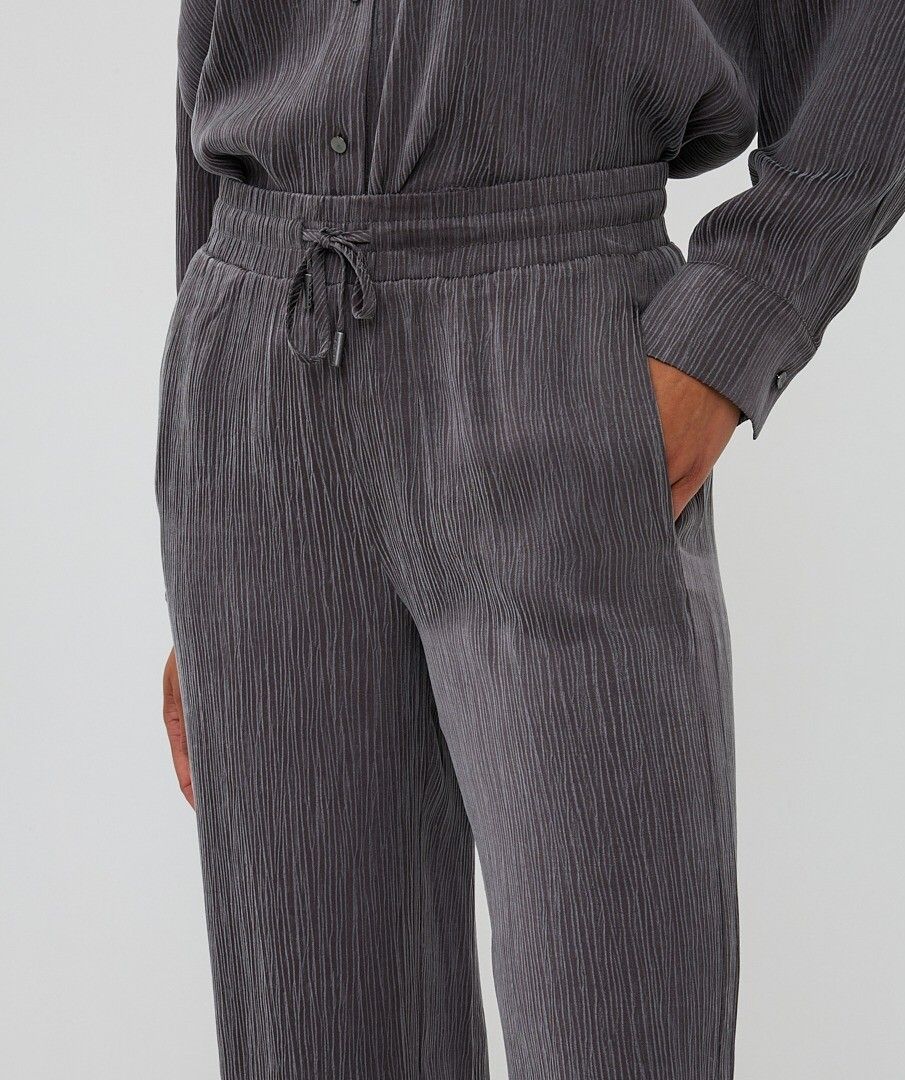Cupro Crinkle Trousers - Dark Grey