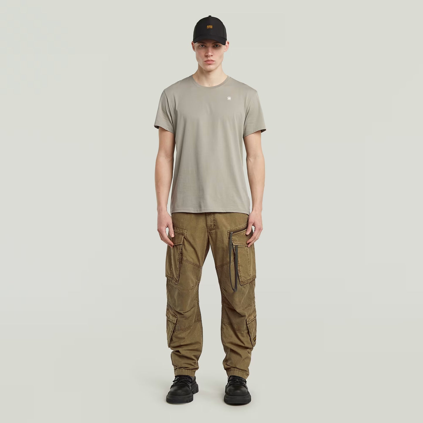 Base-S T-Shirt - Elephant Skin