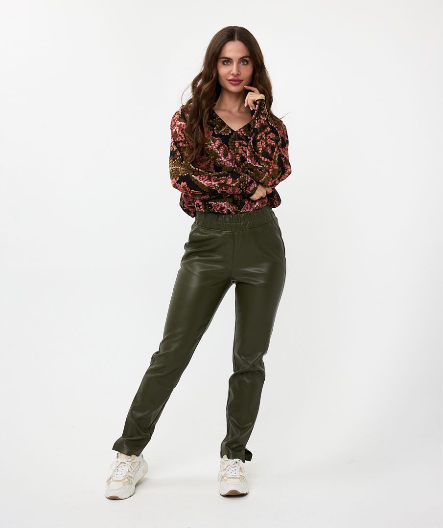 EsQualo - V-Neck Global Flower Blouse