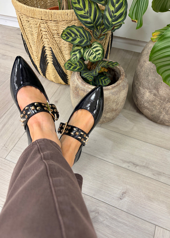 XTI Patent Ladies Pump - Black