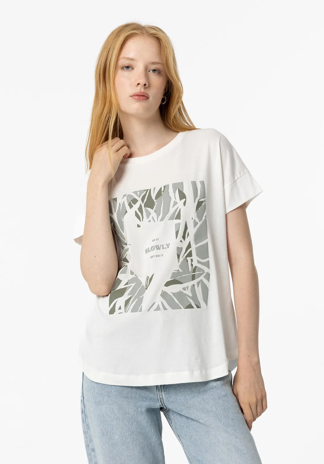 Tiffosi 'Slowly' Botanical Tee