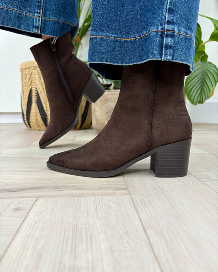 Ladies Ankle Boot - Brown Suede