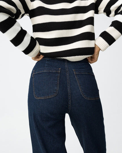 'Olivia' Pocket Jean - E0132