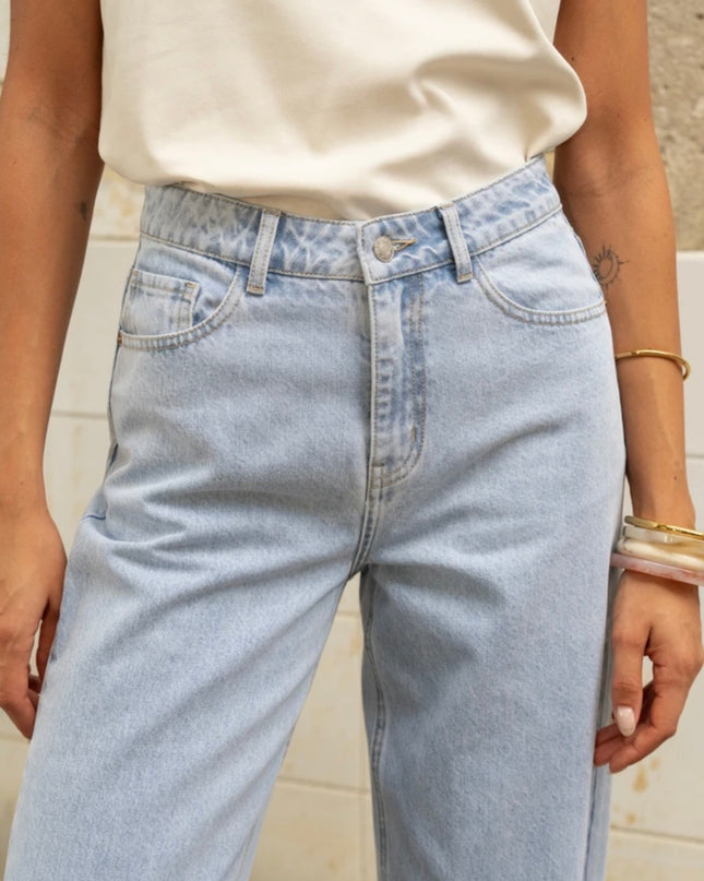 Bony Barrel Leg Jean - Light Denim