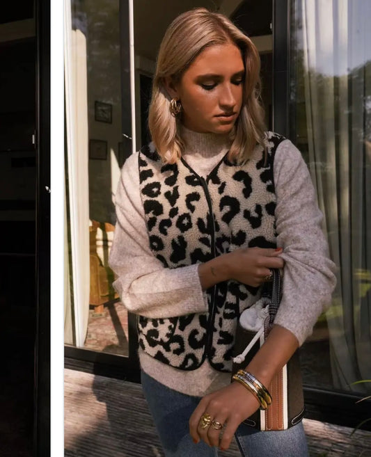 Alexa Suede Lined Borg Gilet - Leopard
