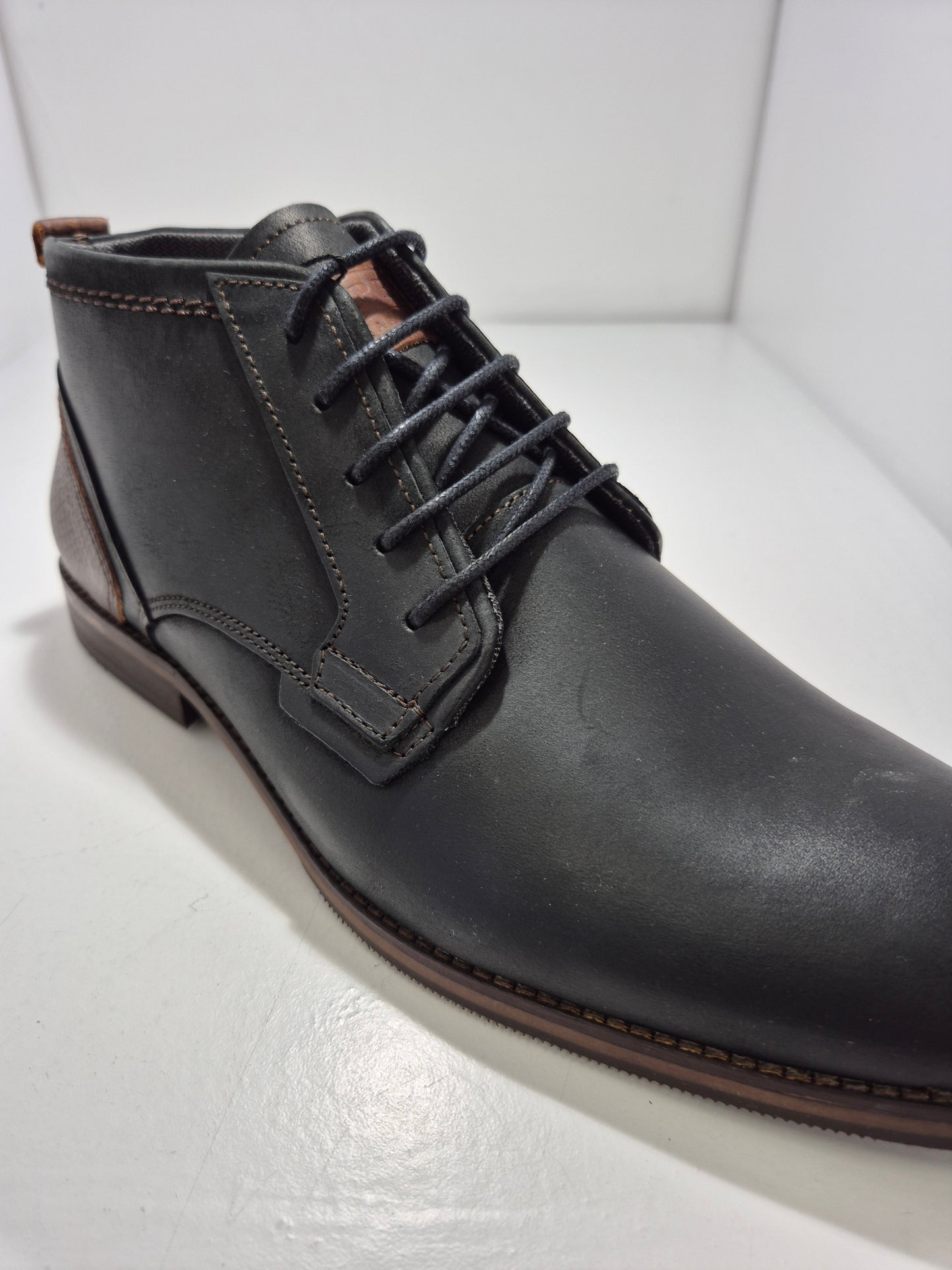 Escape Comanche Boot Schwarz