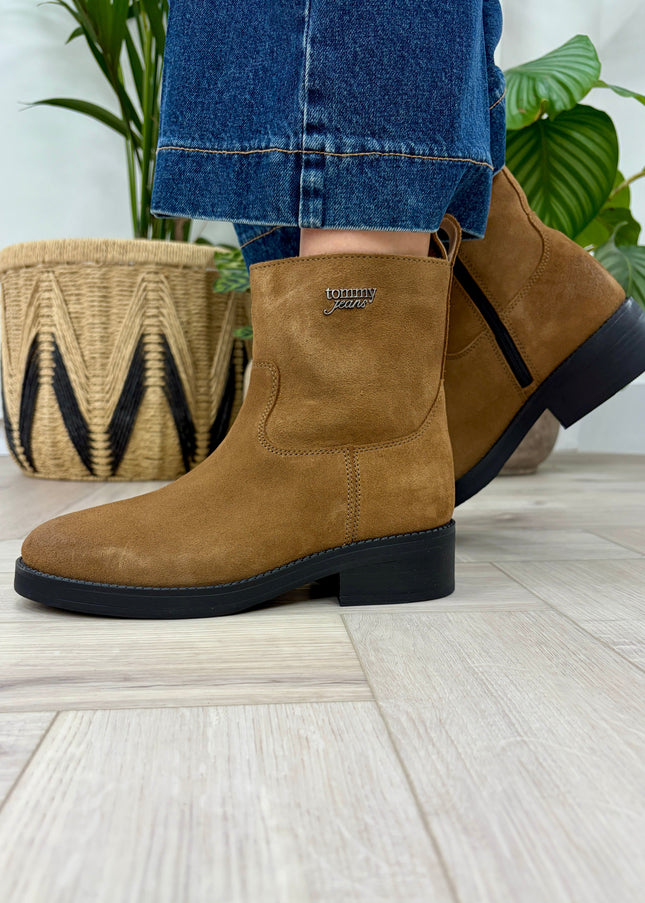 Suede Soft Outsole Chelsea Boots - Warm Khaki