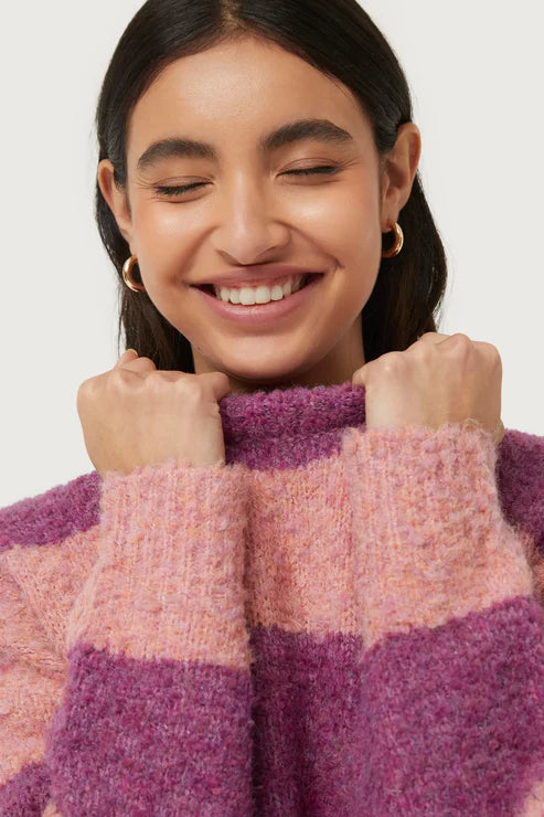 Compañia Fantastica - Fluffy Knit Sweater - Purple