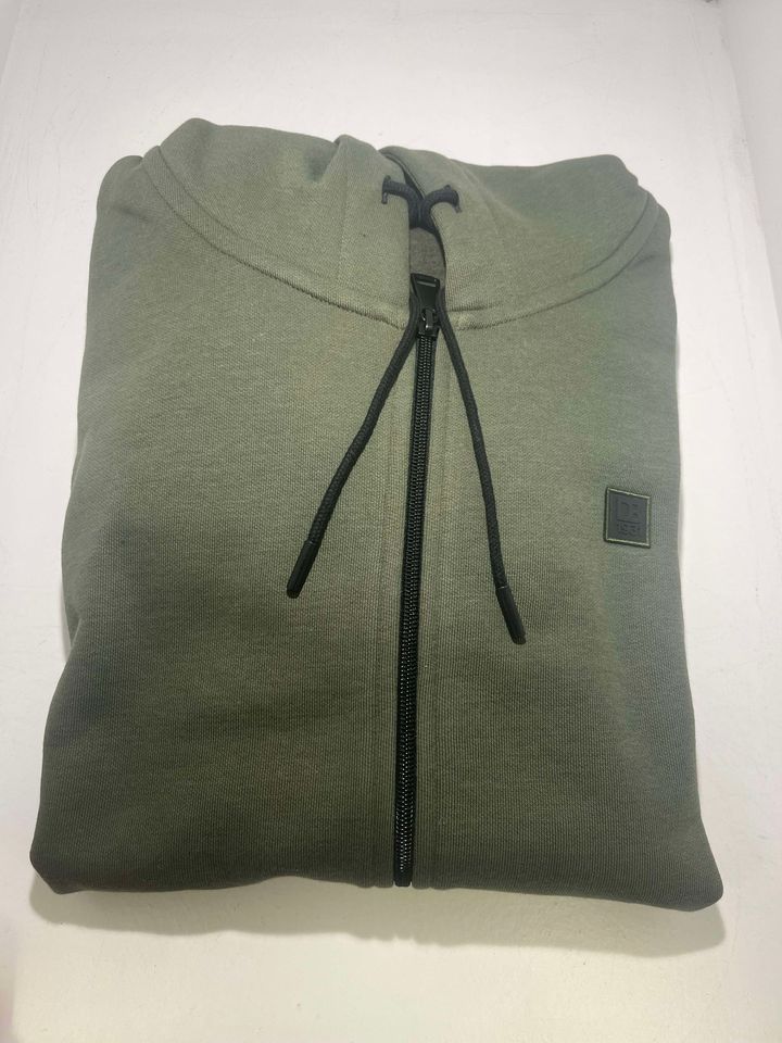 Dario Beltran Zip Up Jacket with Hood - Green