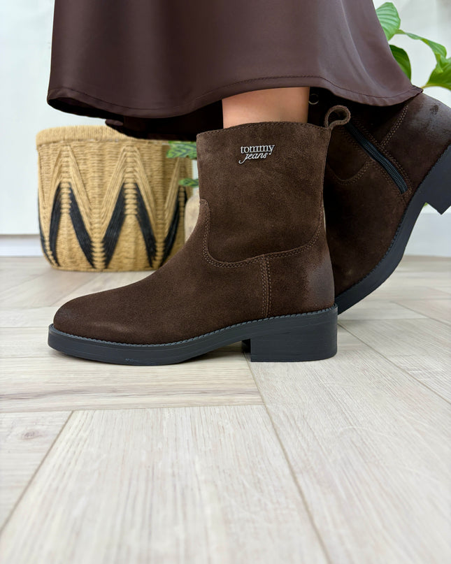 Suede Soft Outsole Chelsea Boots - Deep Brown