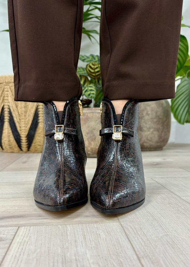 Alness Boots - Truffle Scale