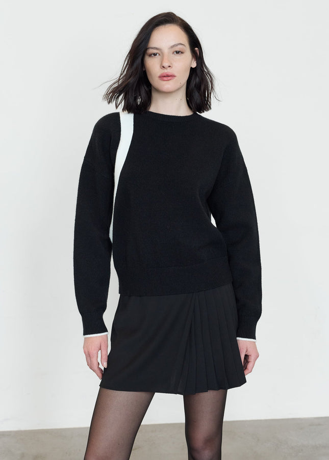 Davan Monochrome Bow Back Knit Jumper