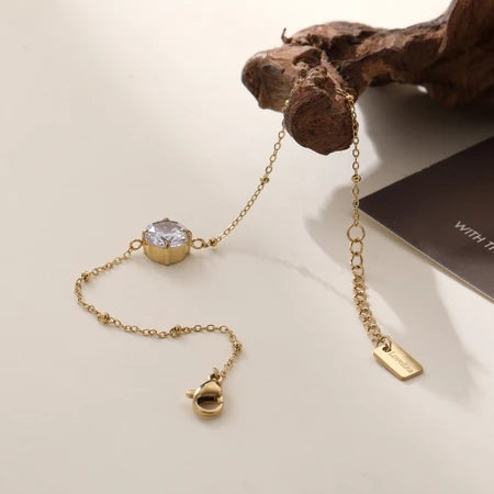 Justine Pendant Bracelet - Gold