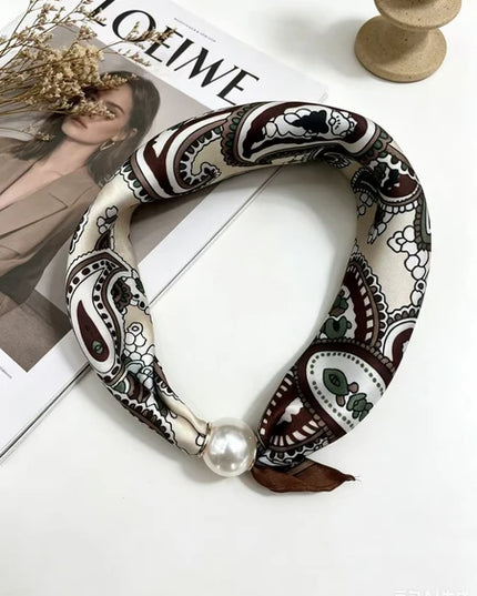 Magnetic Pearl Scarf - Beige Paisley