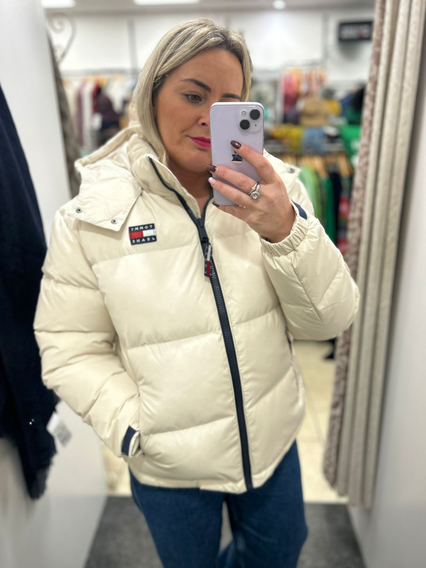 Tommy Jeans - Hooded Alaska Puffer Jacket - Newsprint