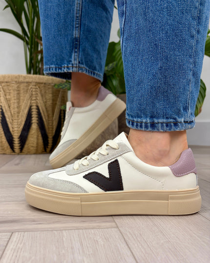 Ninety Trainer - Petal Pond
