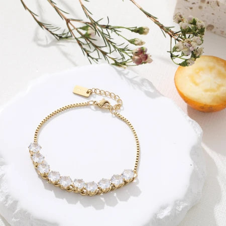 June Bracelet - Gold