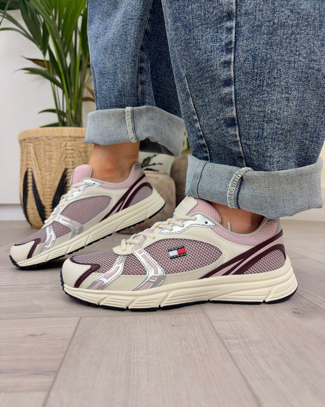 Tommy Jeans Modern Runner - Ivory/Burgundy Velvet