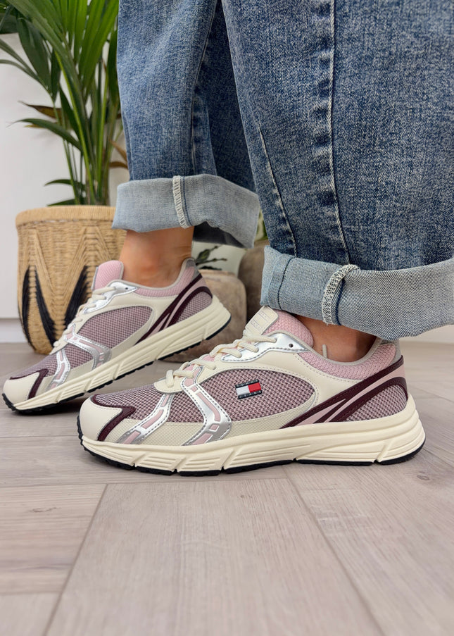 Tommy Jeans Modern Runner - Ivory/Burgundy Velvet