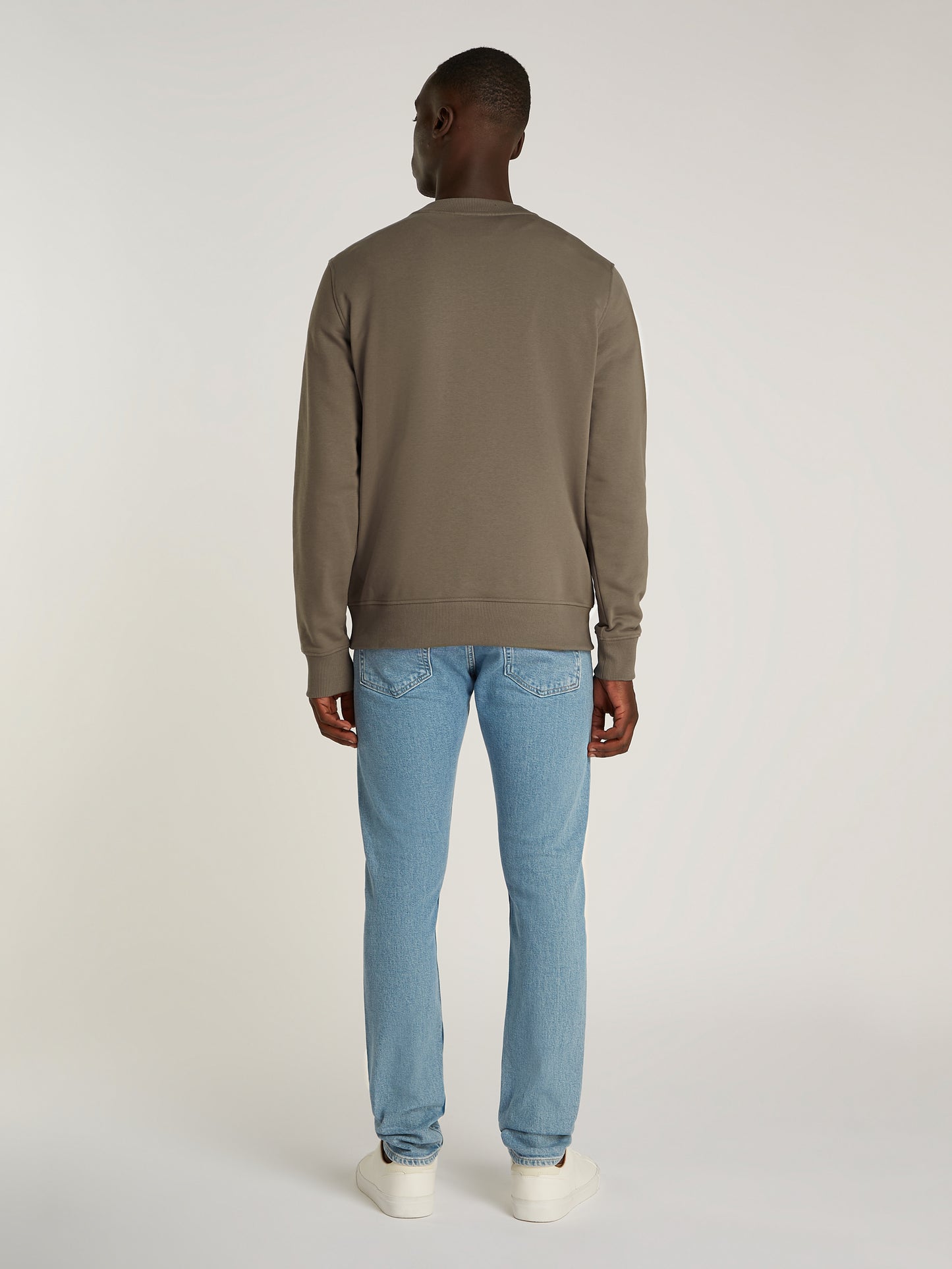 Calvin Klein Jeans - Embroidered Badge Crew Neck - Falcon