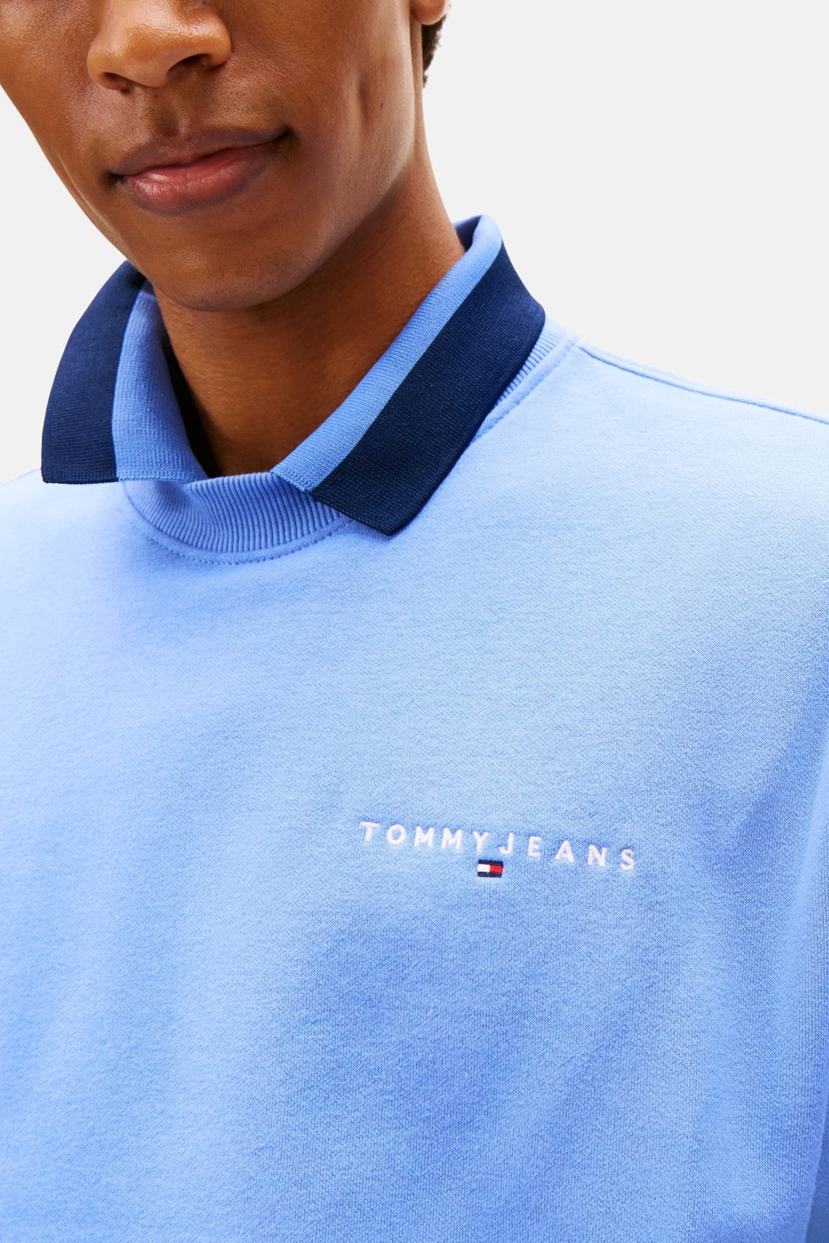Tommy Jeans Regular Linear Crew