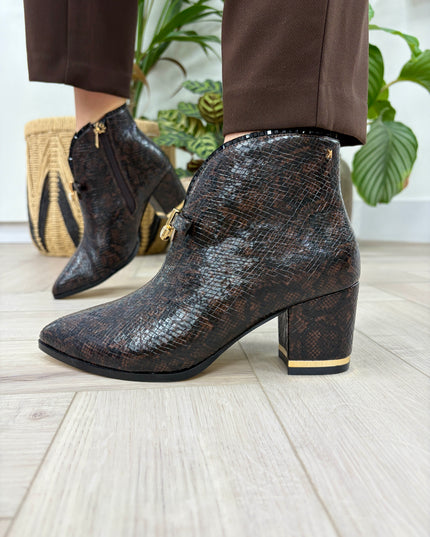 Alness Boots - Truffle Scale