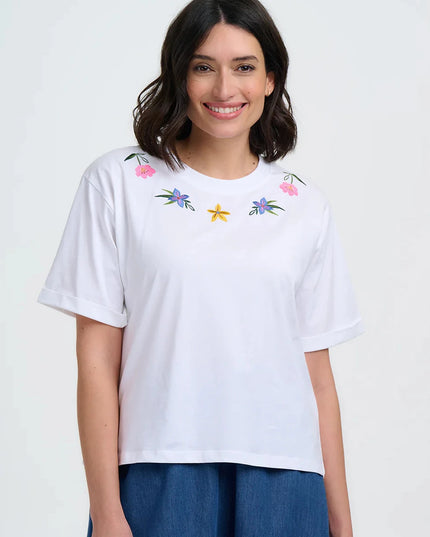 Celia Boxy T-Shirt - White, Flower Chain
