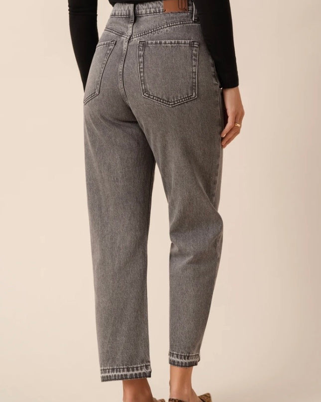 Berry Tapered Jean - Grey