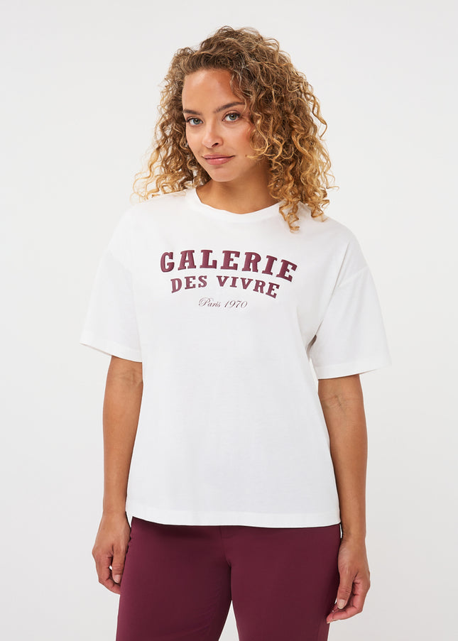 'Galerie' T-Shirt ' Off White/Merlot