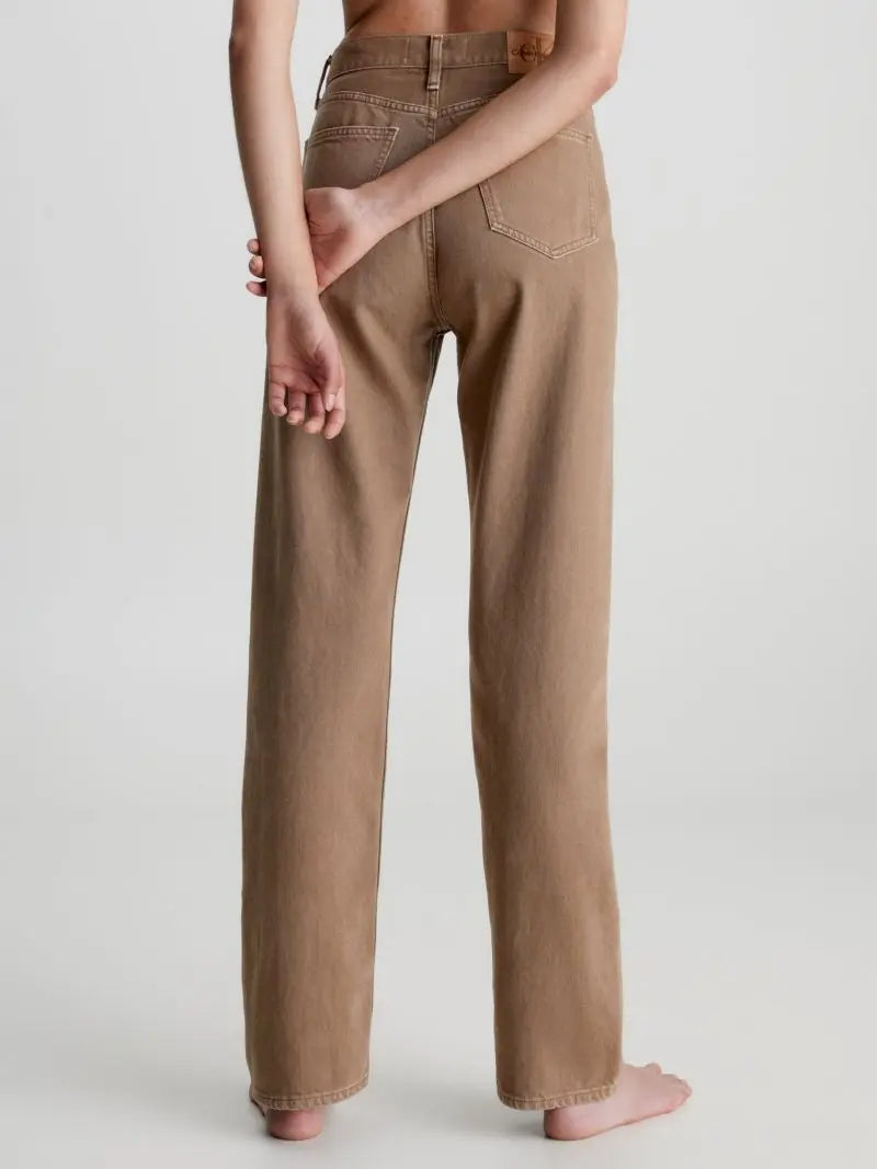 CALVIN KLEIN HIGH RISE STRAIGHT JEANS - BROWN