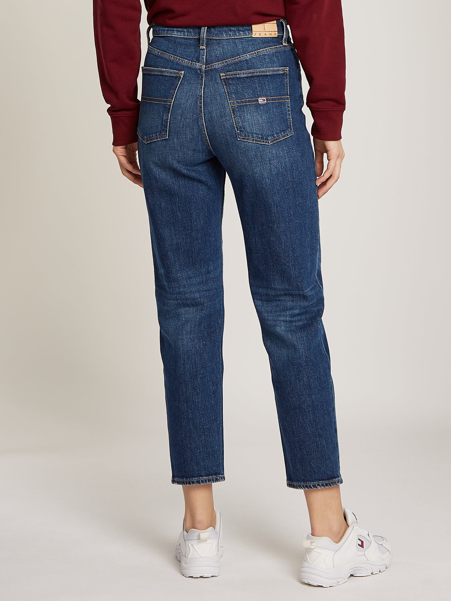 Tommy Jeans - Izzie High Rise Slim Straight Jeans - Denim Dark