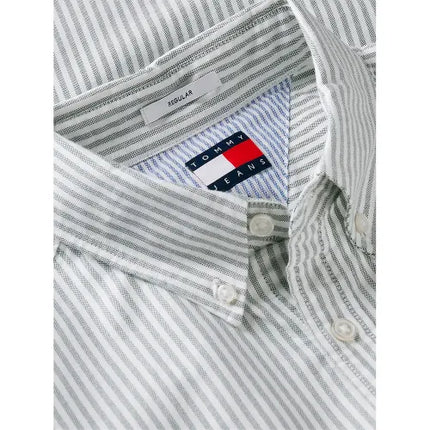 Tommy Jeans Reg Striped Shirt in Velvet Green Stripes